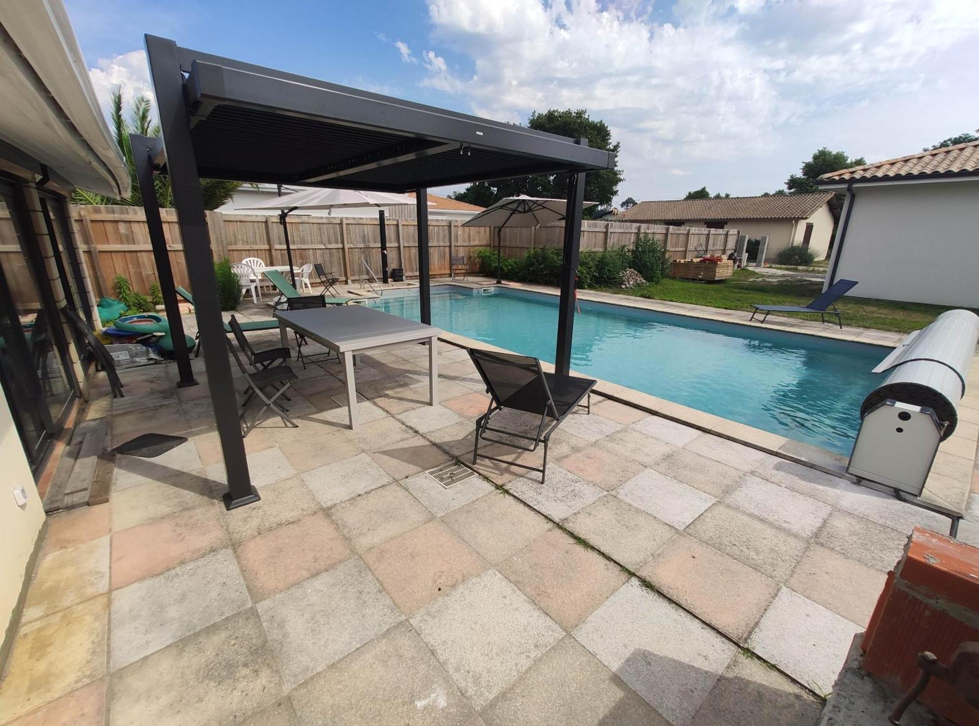 2 Maisons De 3 Et 2 Chambres Avec Grande Piscine Commune La Teste-de-Buch Bagian luar foto
